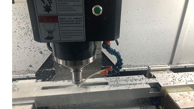 数控系统是数控机床的大脑 数控加工中心厂家-beat365数控