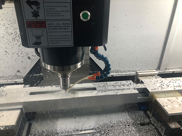 数控系统是数控机床的大脑 数控加工中心厂家-beat365数控