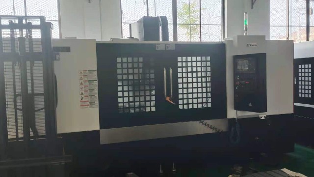 数控加工中心怎么换刀？