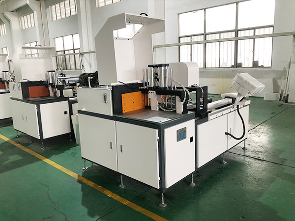 一台专业的铝型材自动锯床—你值得拥有！